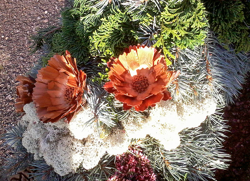 Grabschmuck für die Gedenktage Allerheiligen und Totensonntag