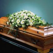 Blumenschmuck für den Sarg (Foto: Vereinigung Stuttgarter Friedhofsgärtner e.V.)