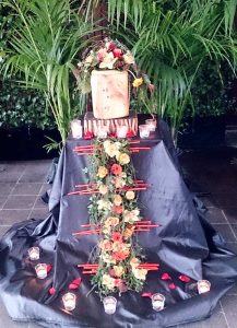 Moderner Urnenschmuck